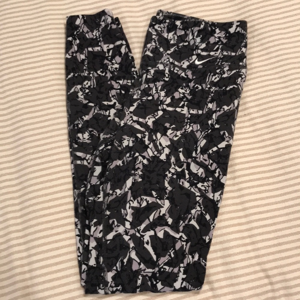 Nike leggings
